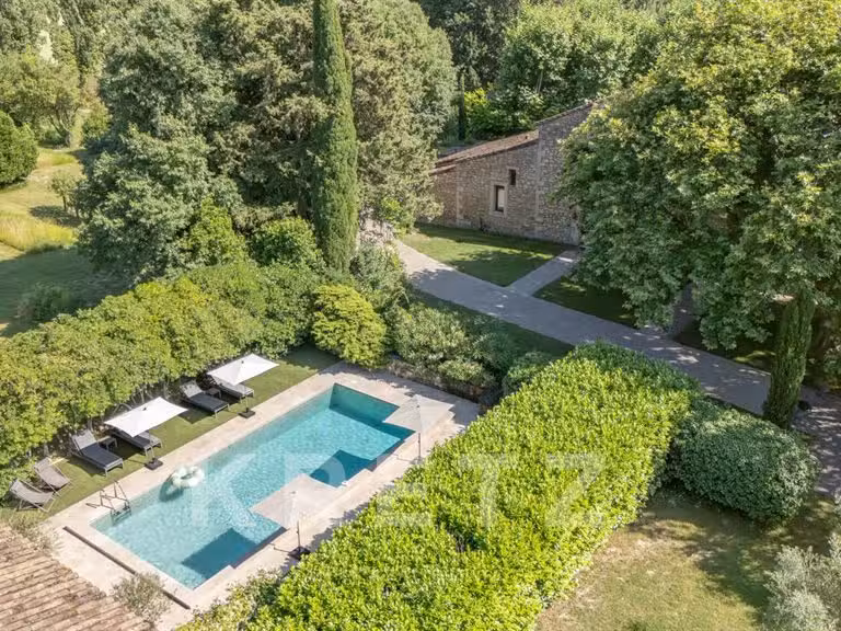 Maison Avignon - 8 chambres - 585m²