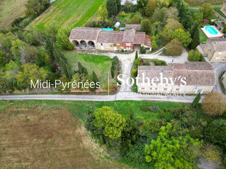 Maison Avignonet-Lauragais - 7 chambres - 393m²