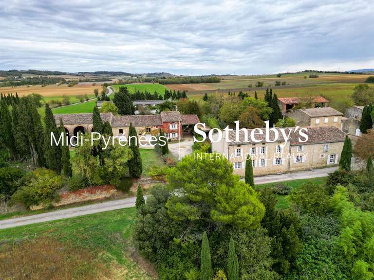 Maison Avignonet-Lauragais - 7 chambres - 393m²
