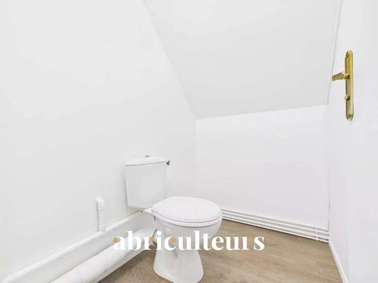 Maison Avilly-Saint-Léonard - 4 chambres - 145m²