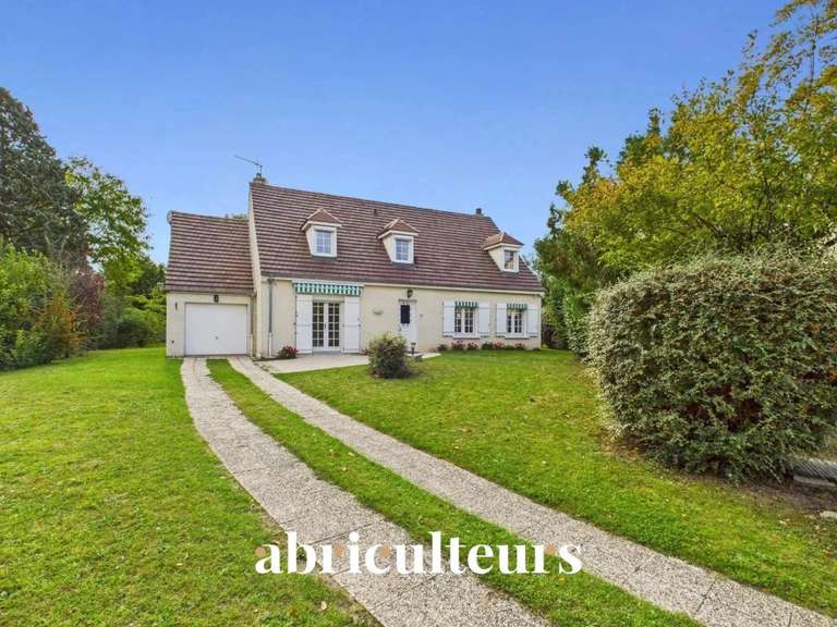 House Avilly-Saint-Léonard - 4 bedrooms - 150m²