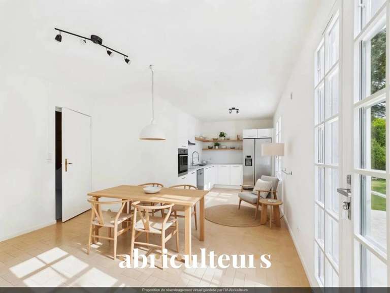 Maison Avilly-Saint-Léonard - 4 chambres - 150m²