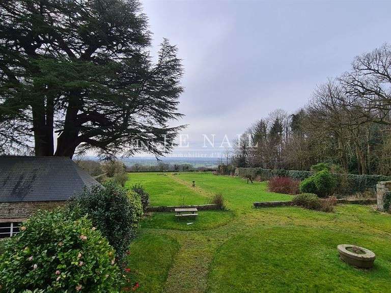 Manor Avranches - 4 bedrooms - 275m²