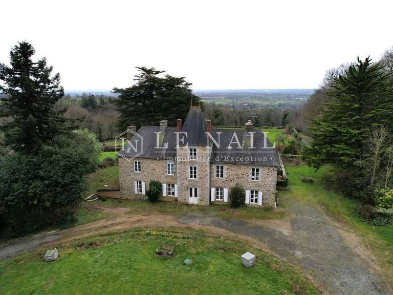Manor Avranches - 4 bedrooms - 275m²