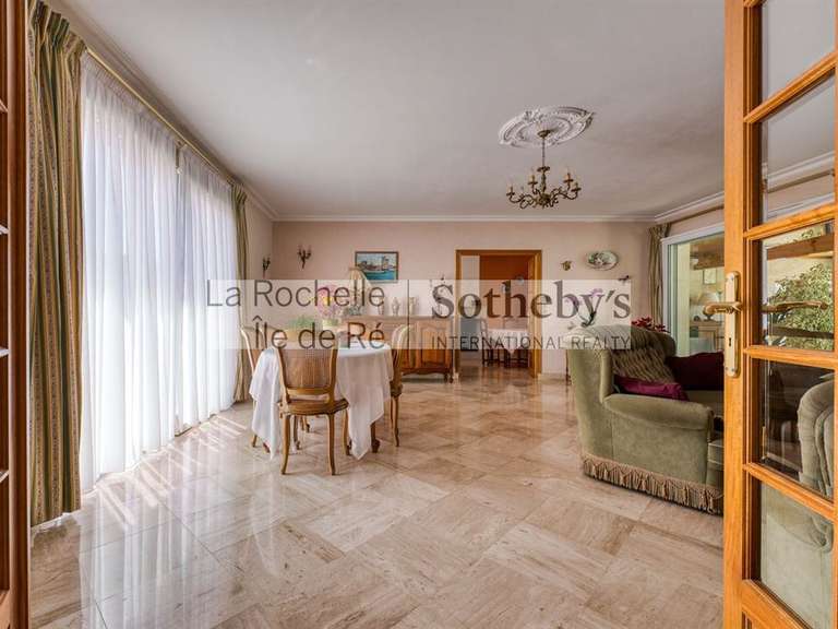 Maison Aytré - 5 chambres - 240m²