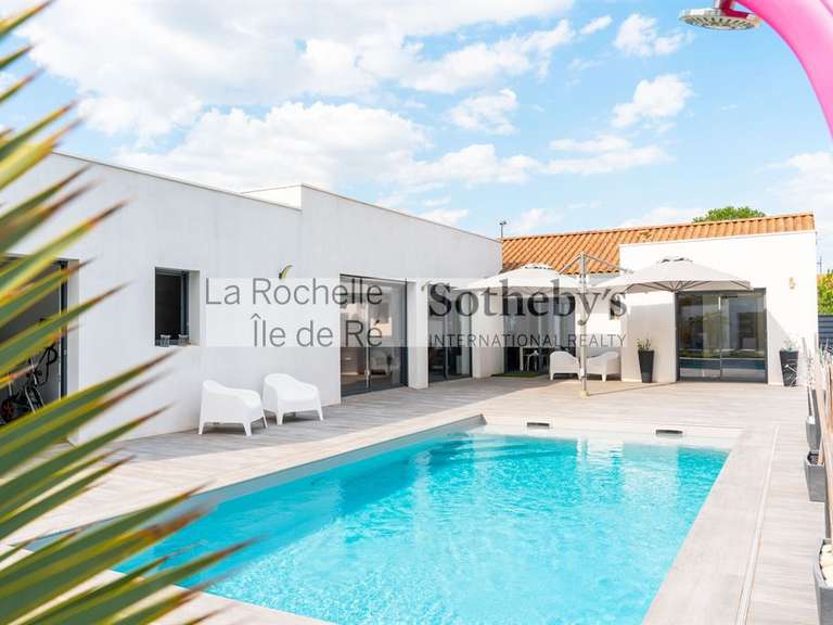 Maison Aytré - 3 chambres - 158m²