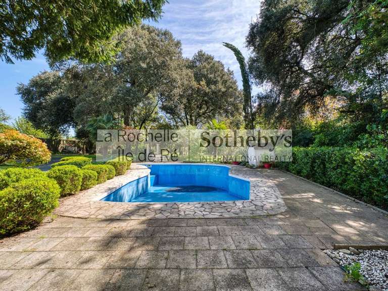 Maison Aytré - 4 chambres - 193m²