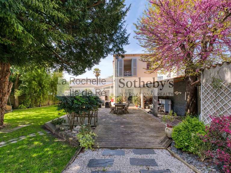 Maison Aytré - 4 chambres - 193m²