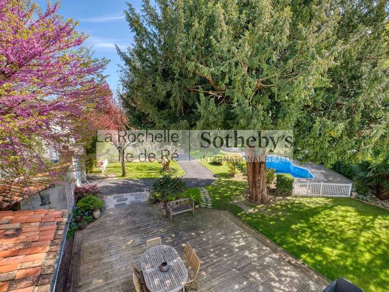 Maison Aytré - 4 chambres - 193m²