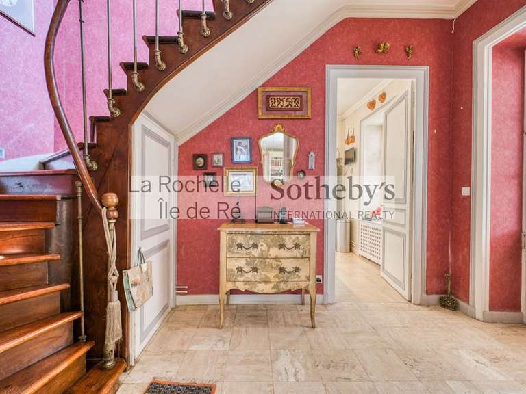 Maison Aytré - 4 chambres - 193m²