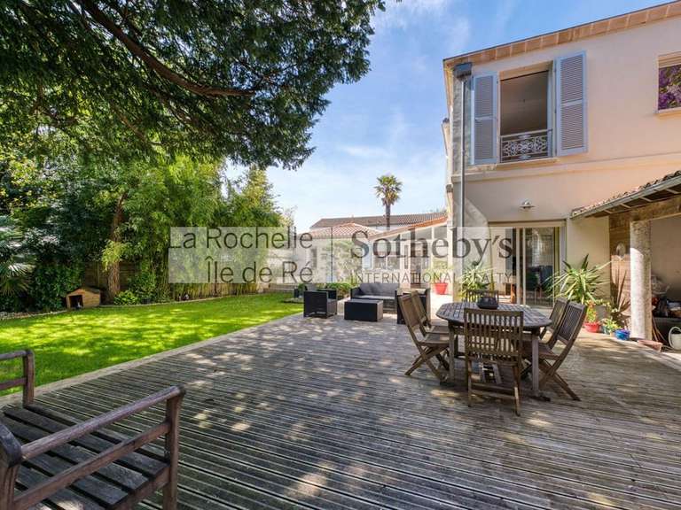Maison Aytré - 4 chambres - 193m²