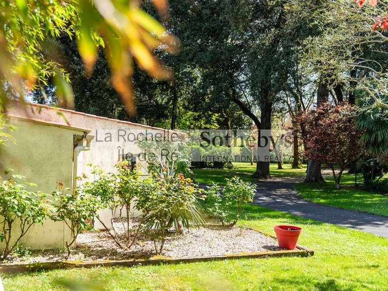 Maison Aytré - 4 chambres - 193m²