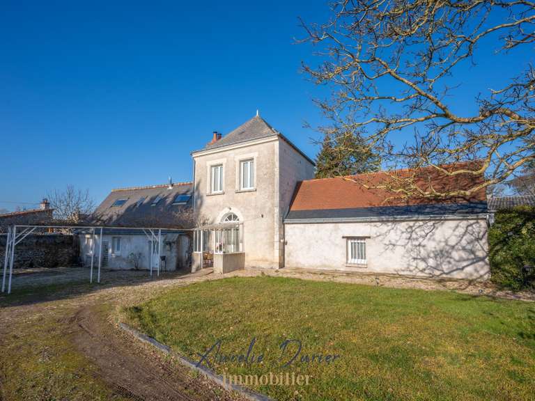 Maison Azay-sur-Cher - 5 chambres - 200m²