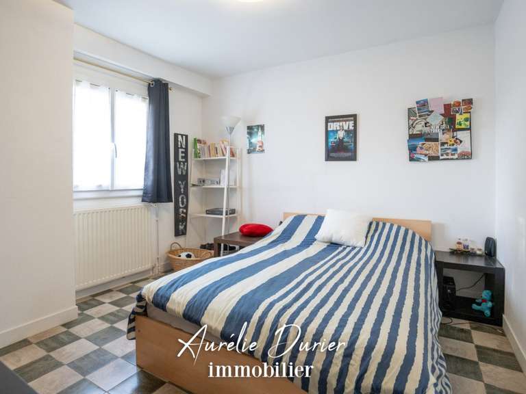 Maison Azay-sur-Cher - 5 chambres - 200m²