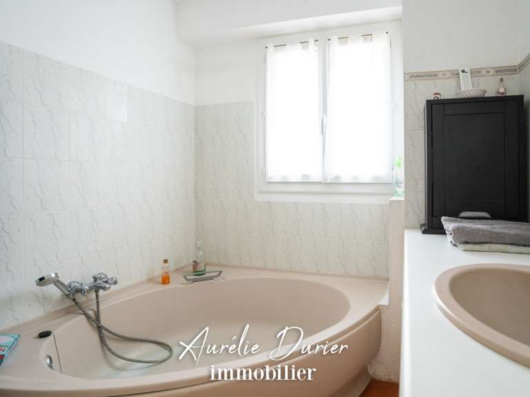 Maison Azay-sur-Cher - 5 chambres - 200m²