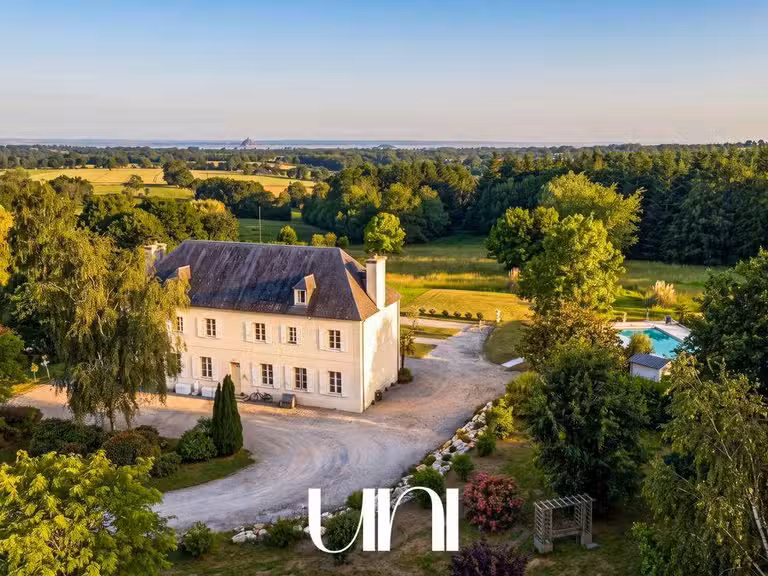 Maison Bacilly - 7 chambres