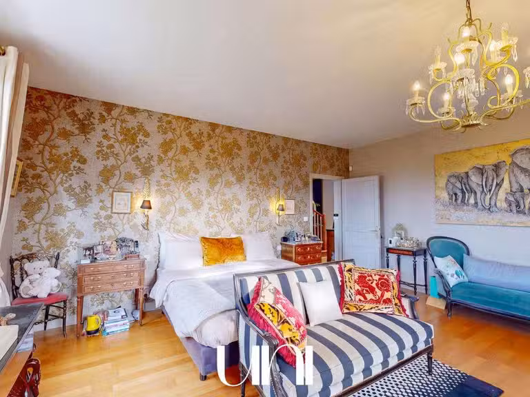 Maison Bacilly - 7 chambres