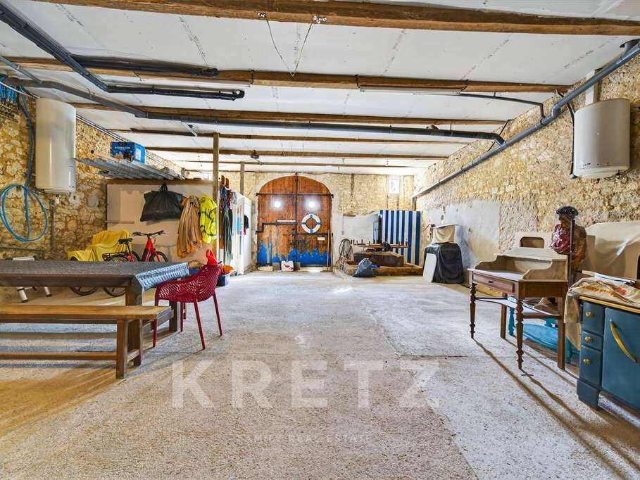 Maison Bages