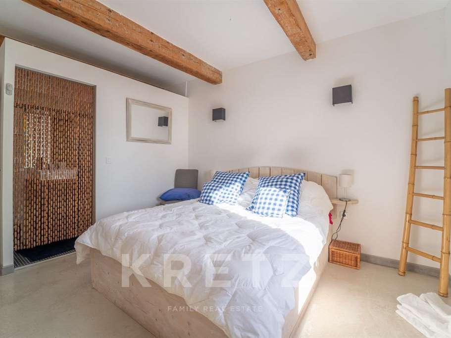 Maison Bages