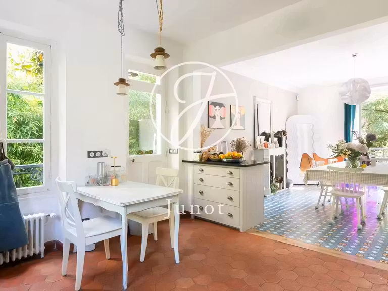 Maison Bagnolet - 3 chambres - 264m²