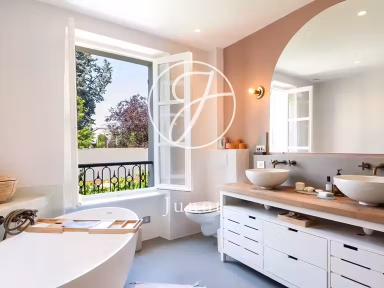 Maison Bagnolet - 3 chambres - 264m²