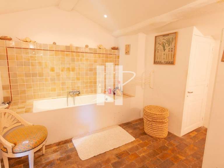 Maison Bagnols-en-Forêt - 10 chambres - 600m²