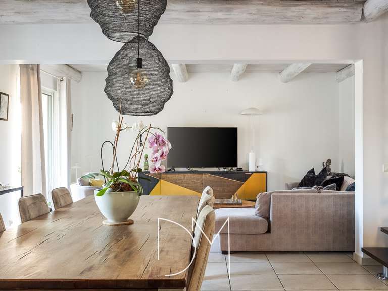 Maison Bagnols-en-Forêt - 4 chambres - 210m²