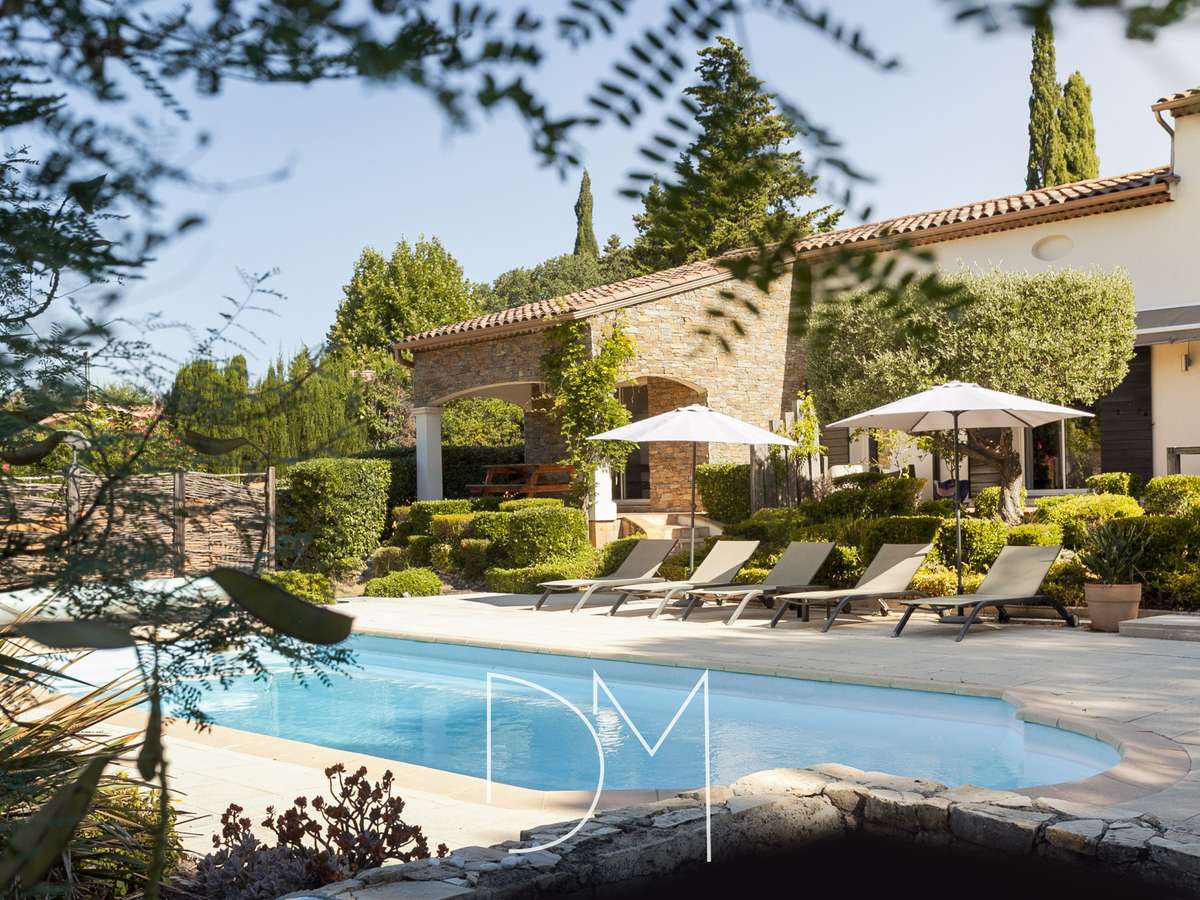 Maison Bagnols-en-Forêt