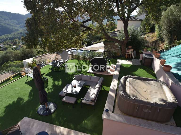 House Bagnols-en-Forêt - 3 bedrooms - 109m²