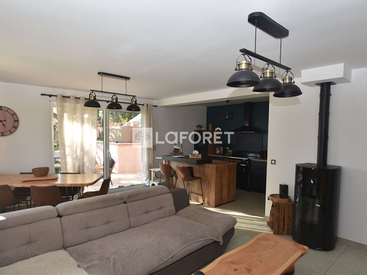 Maison Bagnols-en-Forêt