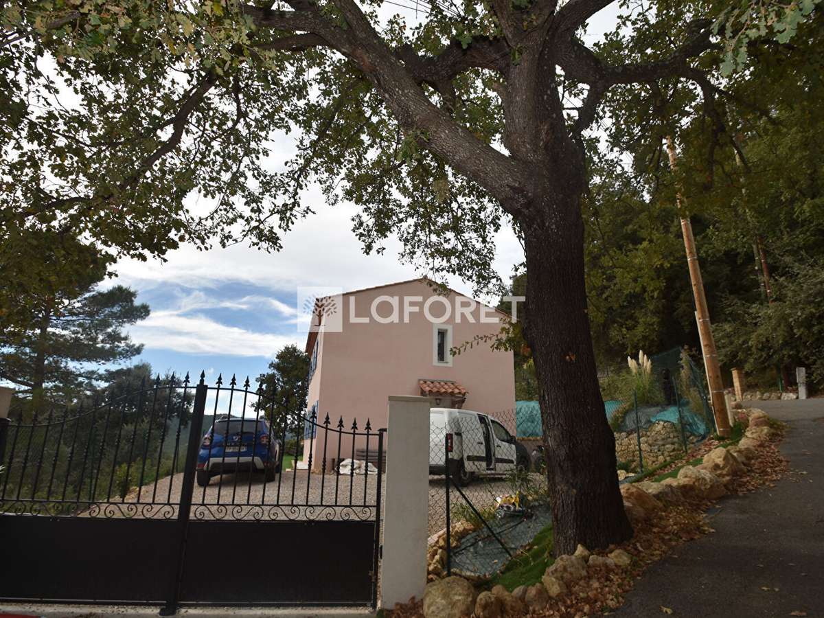 Maison Bagnols-en-Forêt