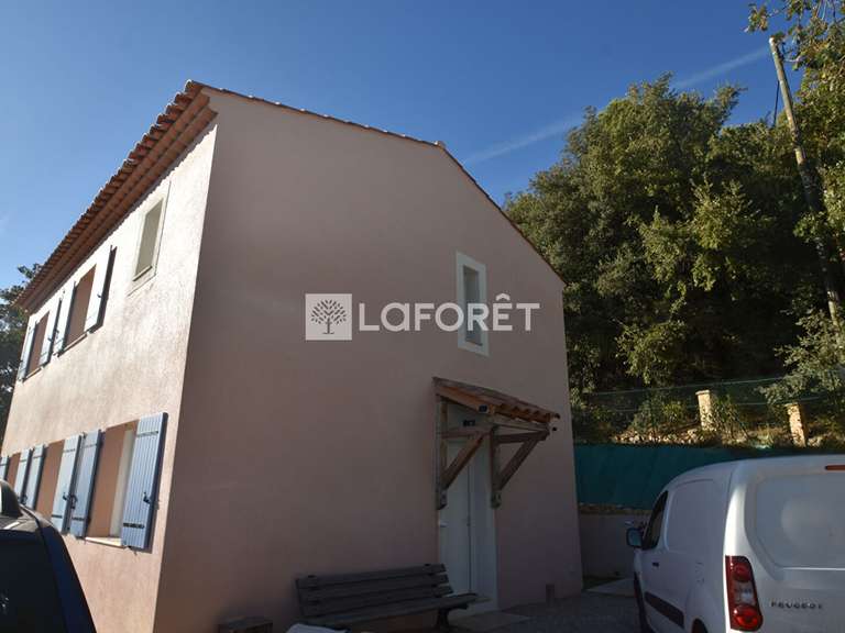 House Bagnols-en-Forêt - 3 bedrooms - 109m²