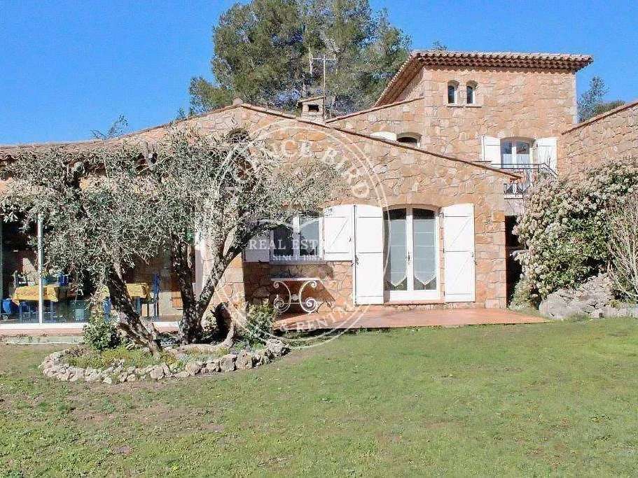 Maison Bagnols-en-Forêt