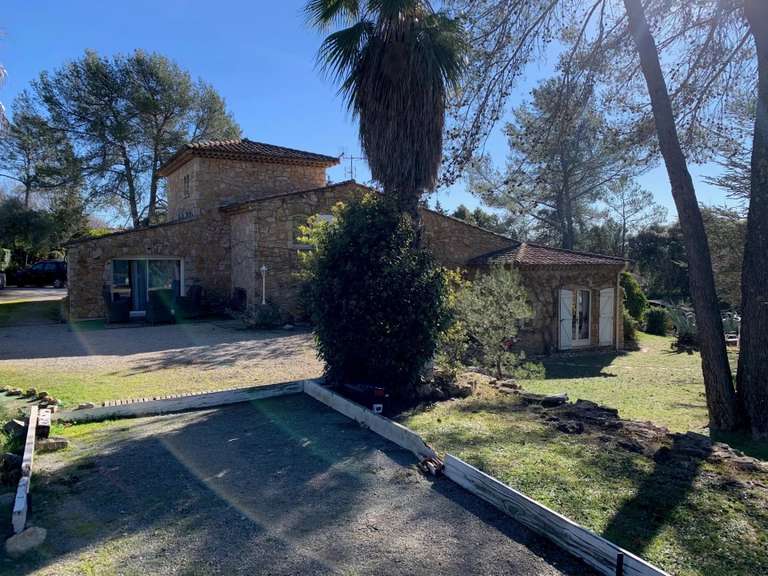 House Bagnols-en-Forêt - 8 bedrooms - 300m²