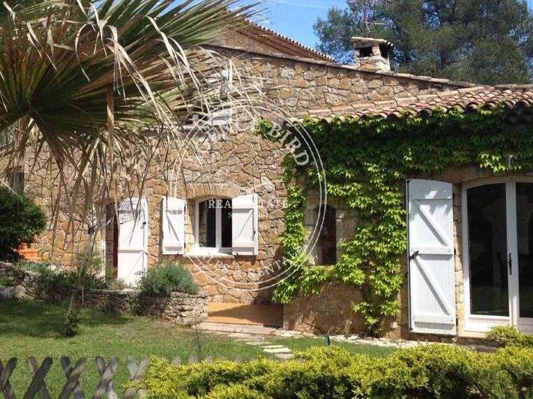 Maison Bagnols-en-Forêt - 8 chambres - 300m²