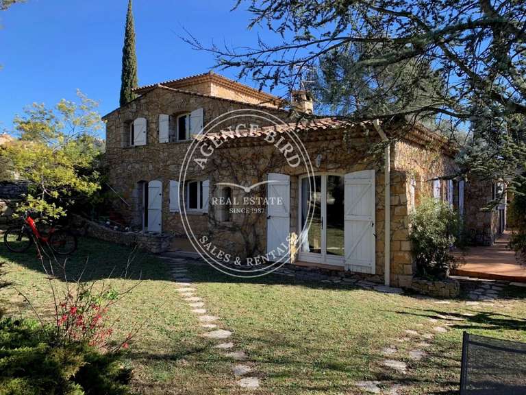 Maison Bagnols-en-Forêt - 8 chambres - 300m²