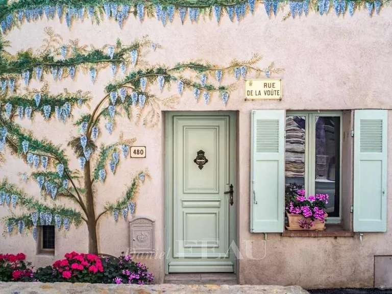 House Bagnols-en-Forêt - 4 bedrooms - 240m²