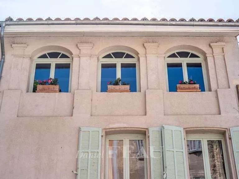 House Bagnols-en-Forêt - 4 bedrooms - 240m²