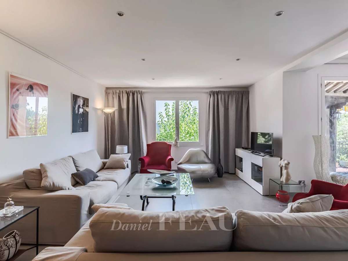 House Bagnols-en-Forêt