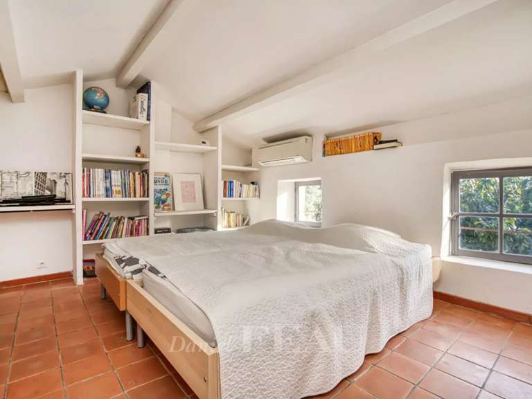 House Bagnols-en-Forêt - 4 bedrooms - 111m²