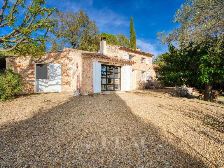 House Bagnols-en-Forêt - 4 bedrooms - 111m²