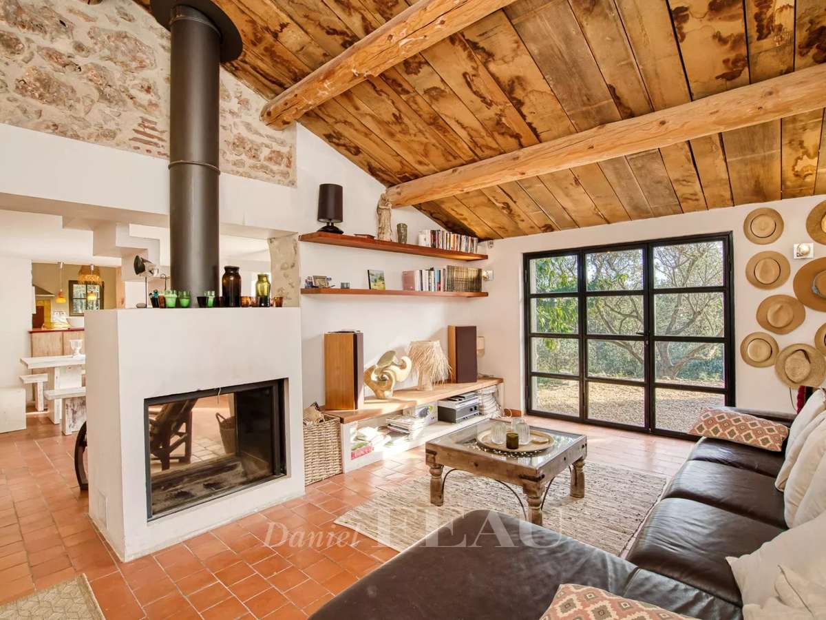 House Bagnols-en-Forêt