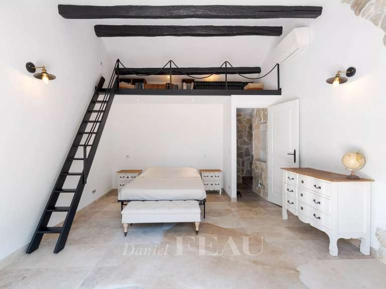 House Bagnols-en-Forêt - 4 bedrooms - 150m²