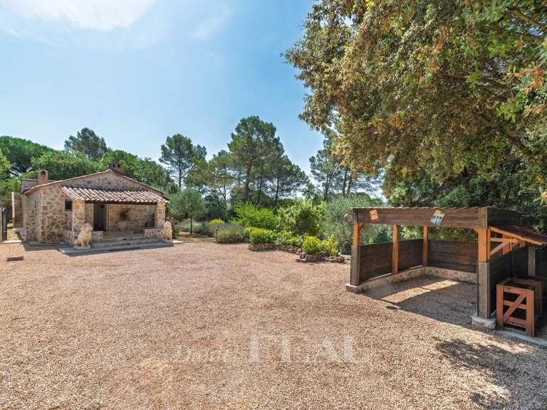 House Bagnols-en-Forêt - 4 bedrooms - 150m²