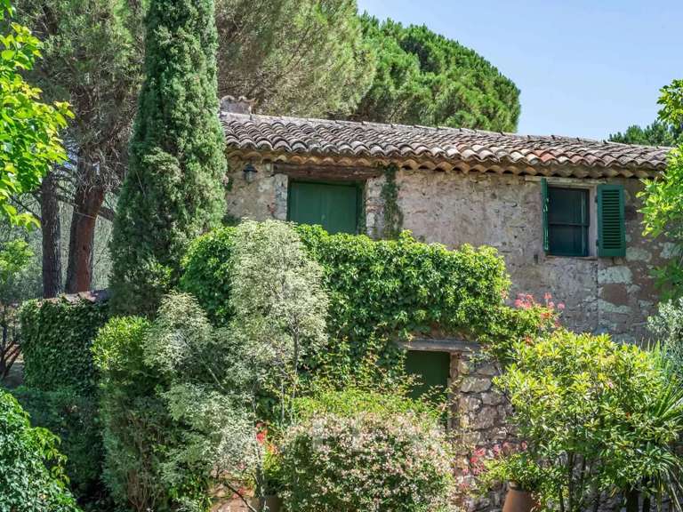 House Bagnols-en-Forêt - 12 bedrooms - 600m²