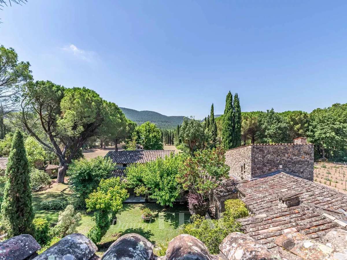 House Bagnols-en-Forêt