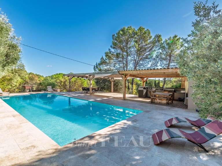 House Bagnols-en-Forêt - 7 bedrooms - 487m²