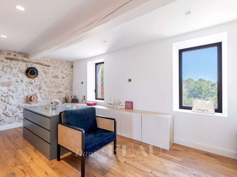 House Bagnols-en-Forêt - 7 bedrooms - 487m²