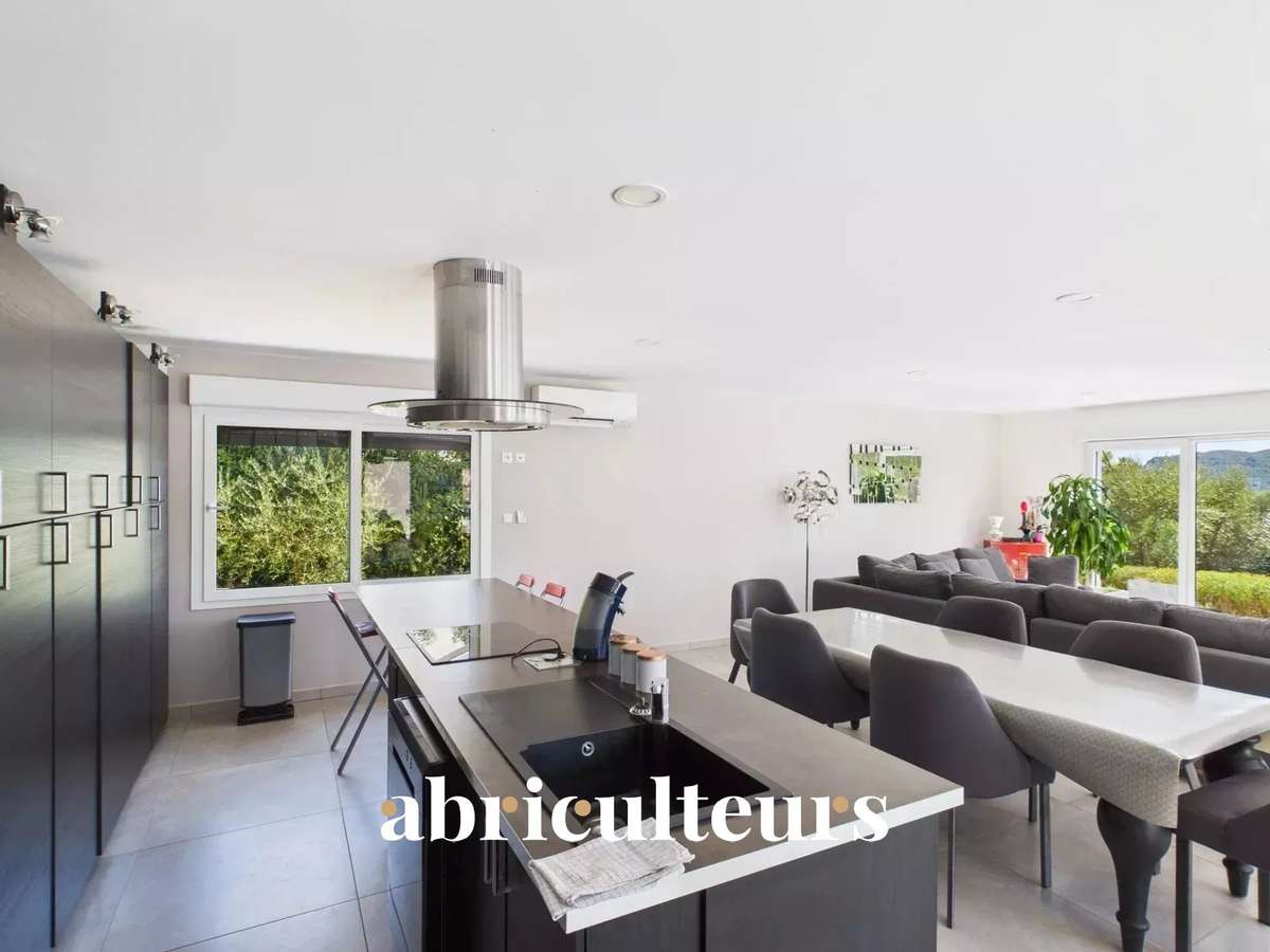 House Bagnols-en-Forêt