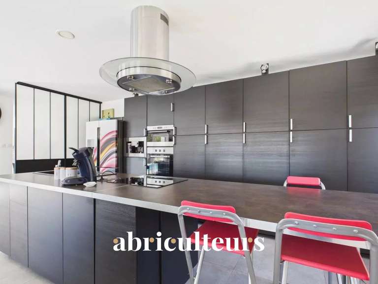 House Bagnols-en-Forêt - 3 bedrooms - 186m²